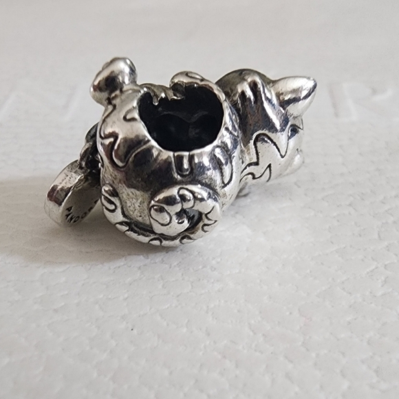 Pandora Kitten & Yarn Ball Charm - Picture 7 of 10